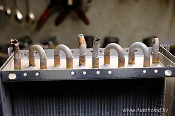 Поврежденный радиатор